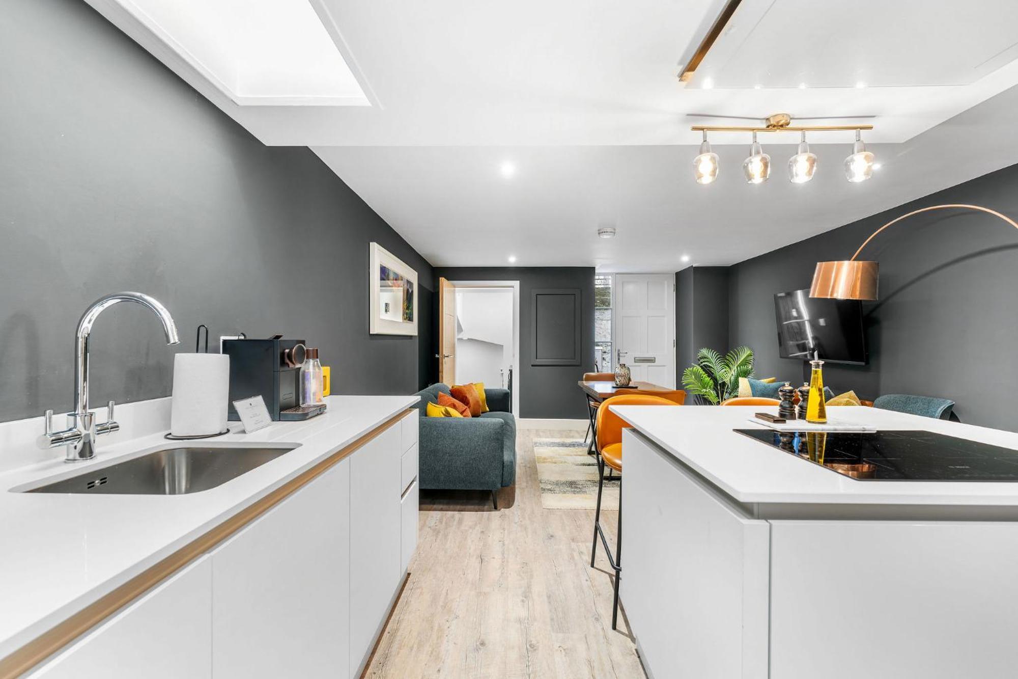 Righ Properties - Luxury West End Artisan Apartment エディンバラ エクステリア 写真
