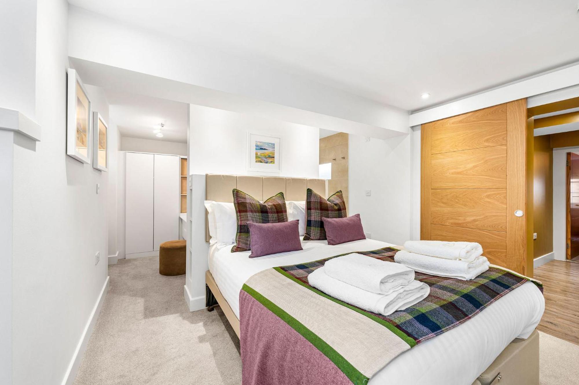 Righ Properties - Luxury West End Artisan Apartment エディンバラ エクステリア 写真